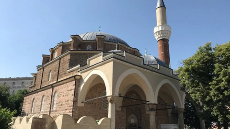 Мюсюлманите празнуват Рамазан Байрам