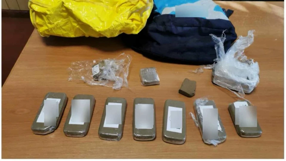 Карабинерите в Торино арестуваха трима дилъри, шефът им се определял като "Новия Ескобар"