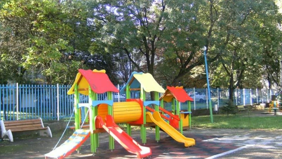 Ремонтират две детски градини в столичния район "Илинден"