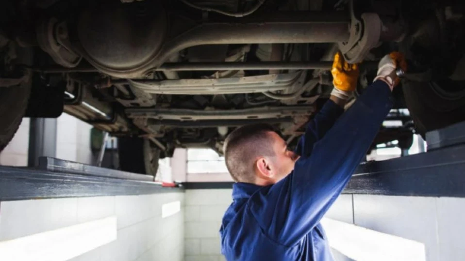 Двойно поскъпват техническите прегледи на колите