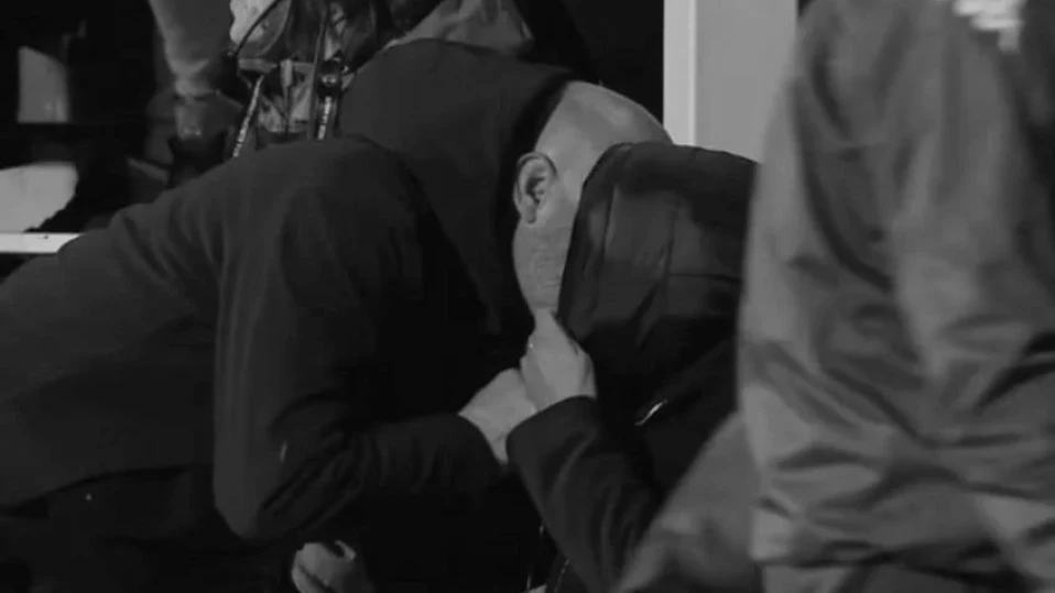 Пак скандал с целувка във футбола, Уди Алън се намеси