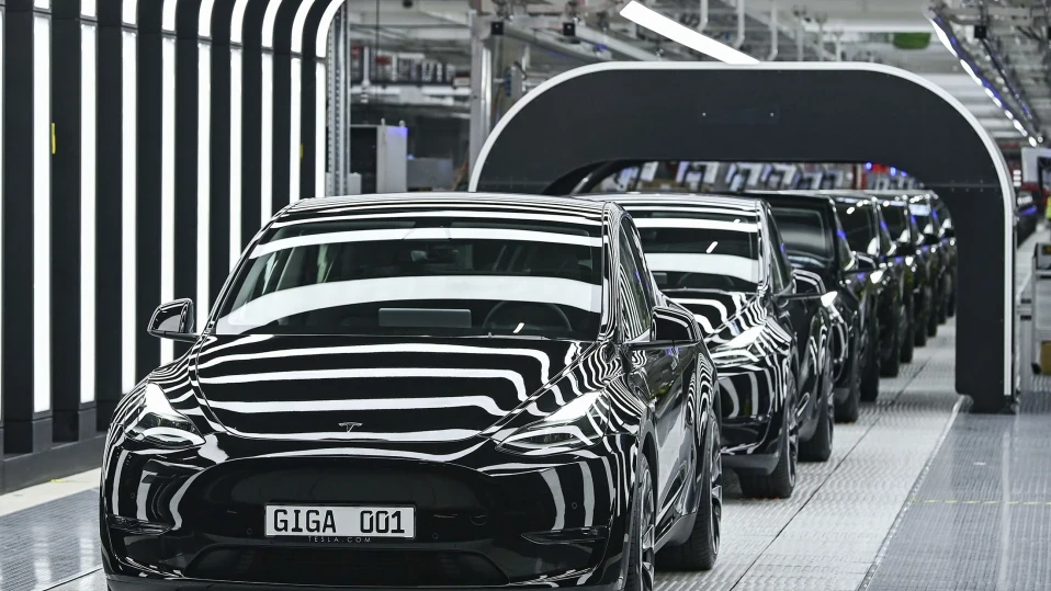 Tesla сваля цените на автомобилите си в някои страни в Европа, Близкия изток и Африка