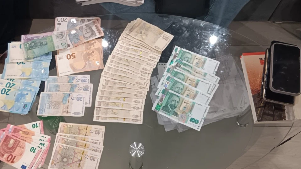 Задържаха участници в схема за измама и принуда в размер на 173 000 лв. в Пловдив