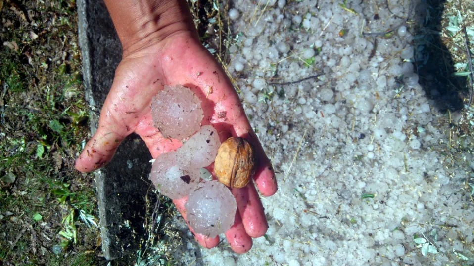 Рядко природно явление е причина за градушката в Южна България