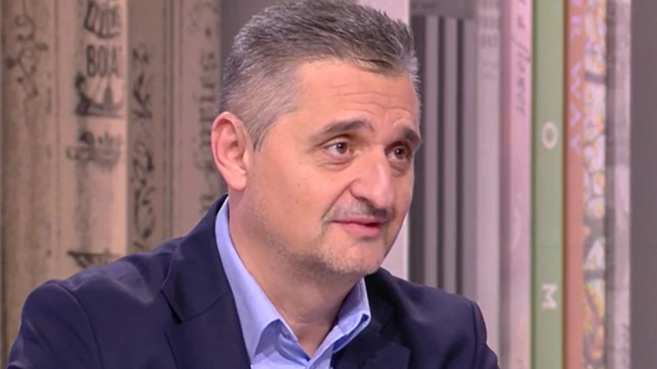 Кирил Добрев: Корнелия Нинова прави простотия след простотия