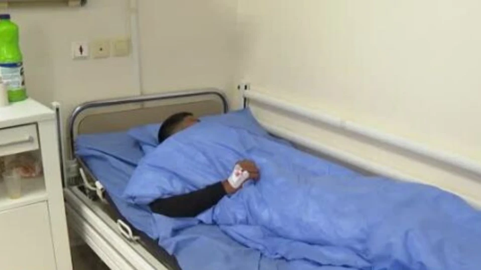 14-годишен пребит с бокс в двор на училище