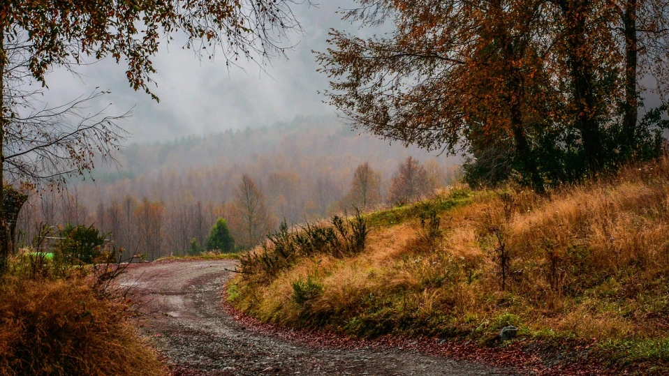 ПСС: Лоши са условията за туризъм в планините днес, дъждовно и мъгливо е