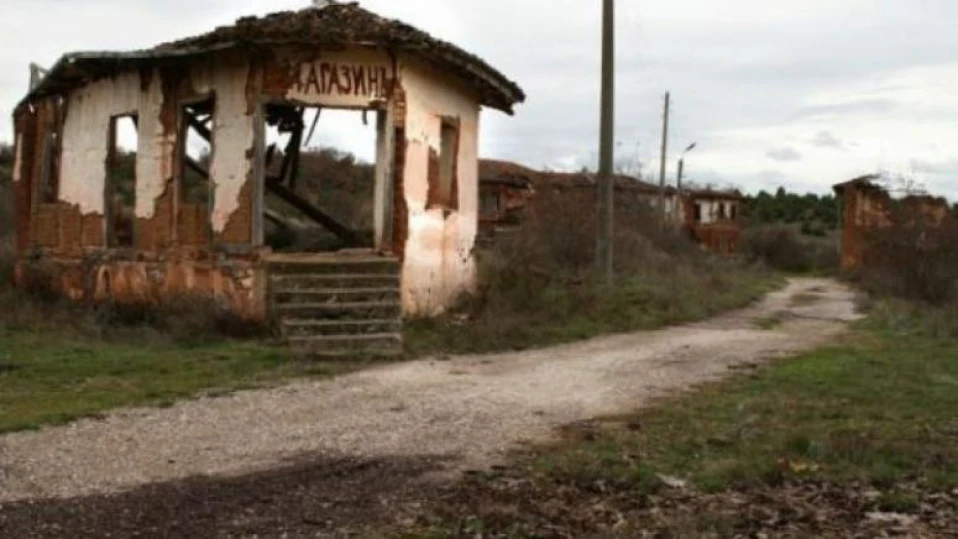 Вирусът на неможачите политици и разпадането на България
