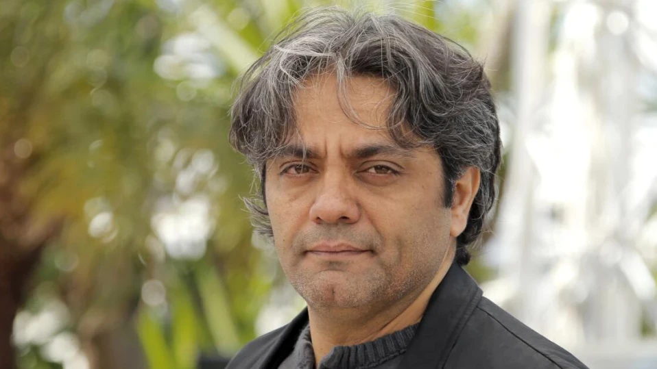 Известен ирански режисьор е осъден на затвор и удари с камшик