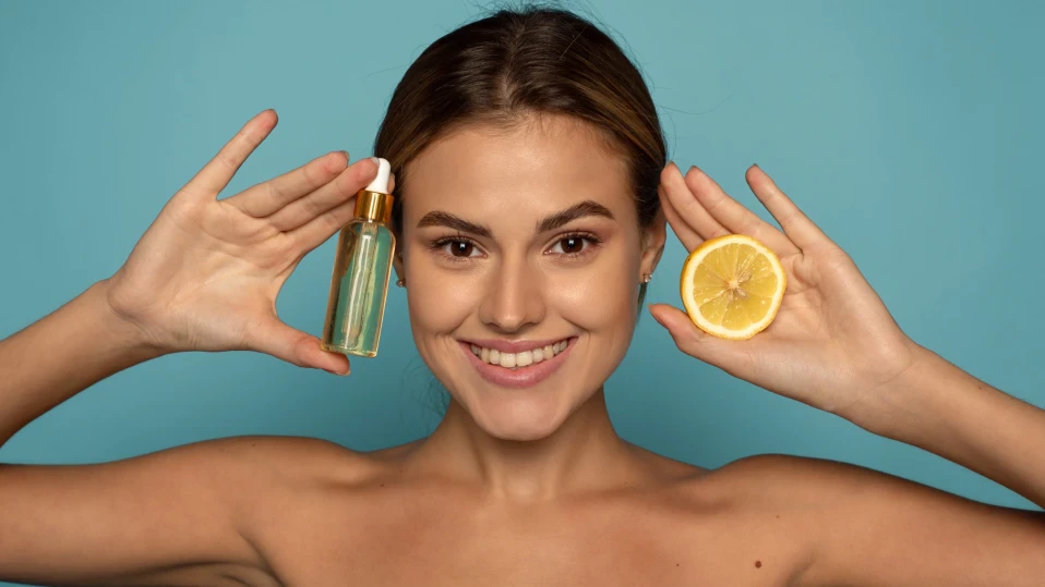 Защо локалното приложение на витамин С е важно за здравата кожа?