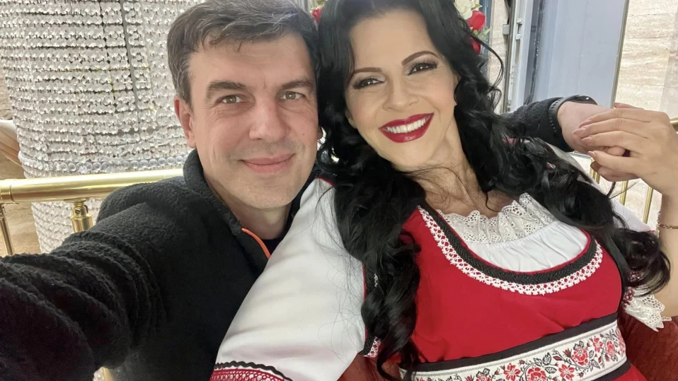 Певицата Росица Пейчева роди момченце на 50 г.