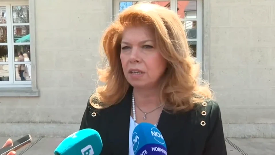 Вицепрезидентът Йотова в Харманли: Не мисля, че потоците от мигранти ще приключат