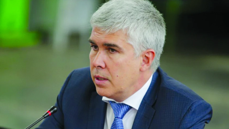 Служебният министър на енергетиката: Няма да има 30% увеличение на тока за домакинствата
