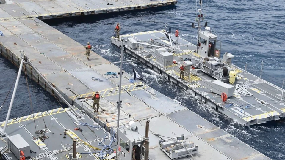 САЩ поставиха временния кей за доставката на хуманитарна помощ в Газа