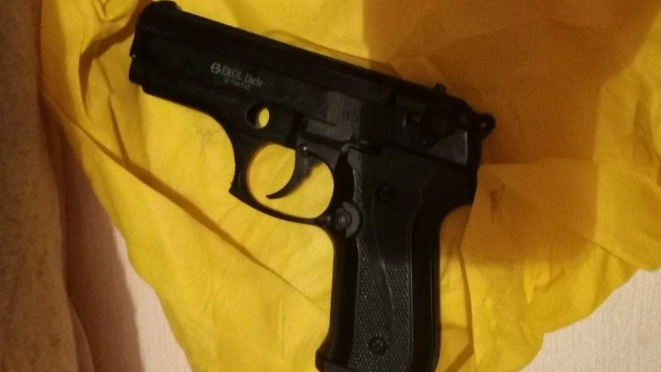 Откриха застрелян в главата мъж в Кресненско