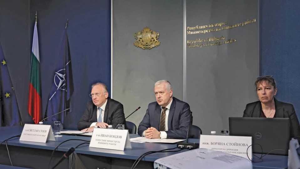 Гласуваме и от гръцките плажове на изборите 2 в 1