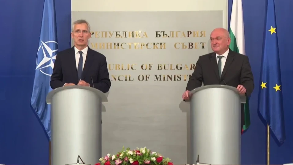 Столтенберг: НАТО трябва да увеличи производството на въоръжение