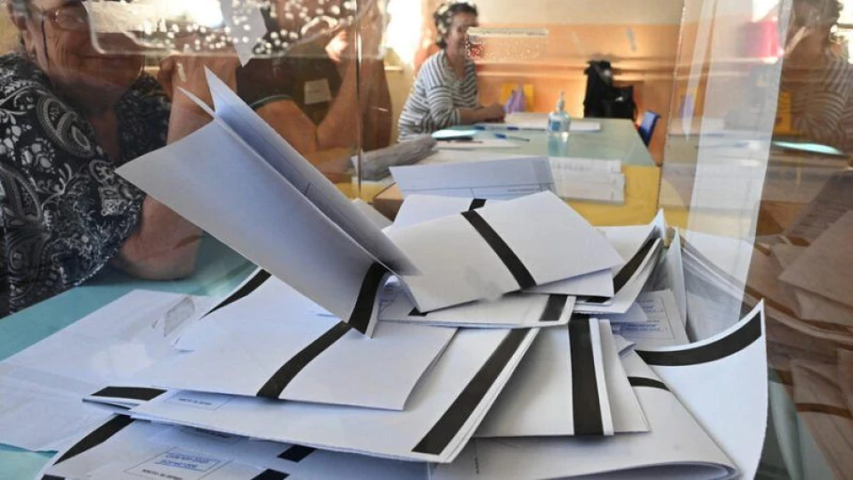 „Информационно обслужване“ очаква по-бавна обработка на резултатите от вота 2 в 1