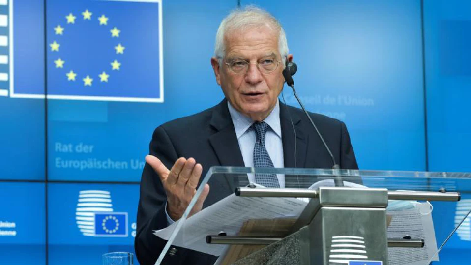 Борел: Държавите в ЕС сами ще преценят дали да разрешат доставено от тях оръжие да се ползва по цели в Русия