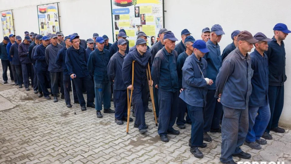 Лагерите за руски военнопренници в Украйна се препълниха, откриха нов