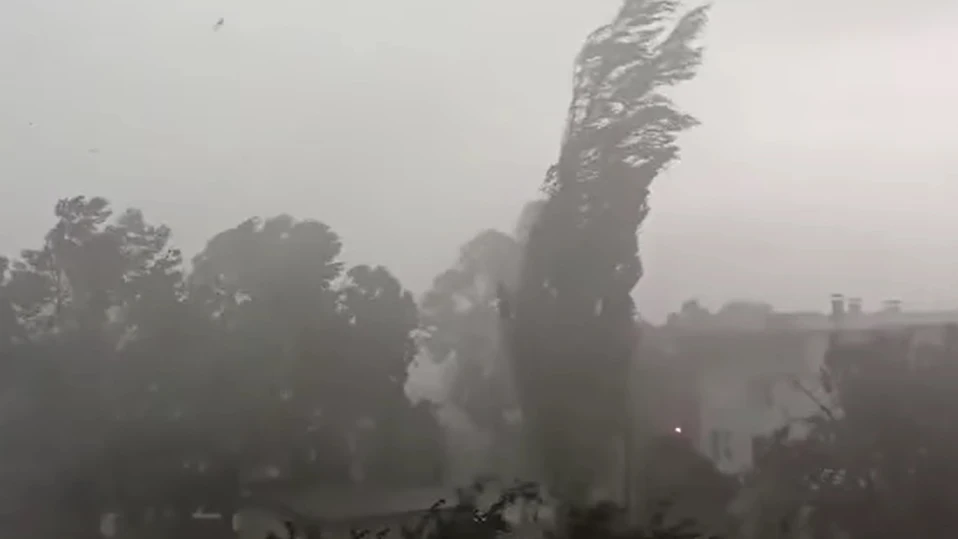 Оранжев код: Гръмотевични бури и градушки връхлитат в понеделник