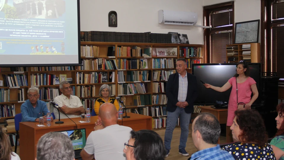 Венцислав Спирдонов, председател на Общински съвет-Велико Търново и НАПОС-РБ откри Осмата лятна кампания „Ела в библиотеката с приятели“