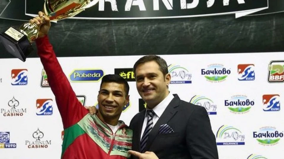 Гоним 5 боксьорски медала в Париж