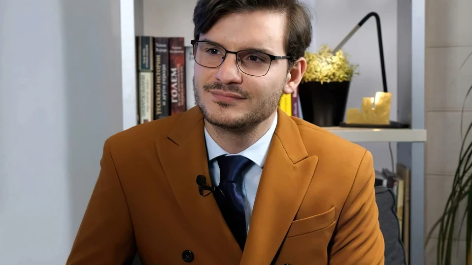 Атанас Радев, политолог, пред „Труд news“: Нужен е консенсус между партиите за общо управление