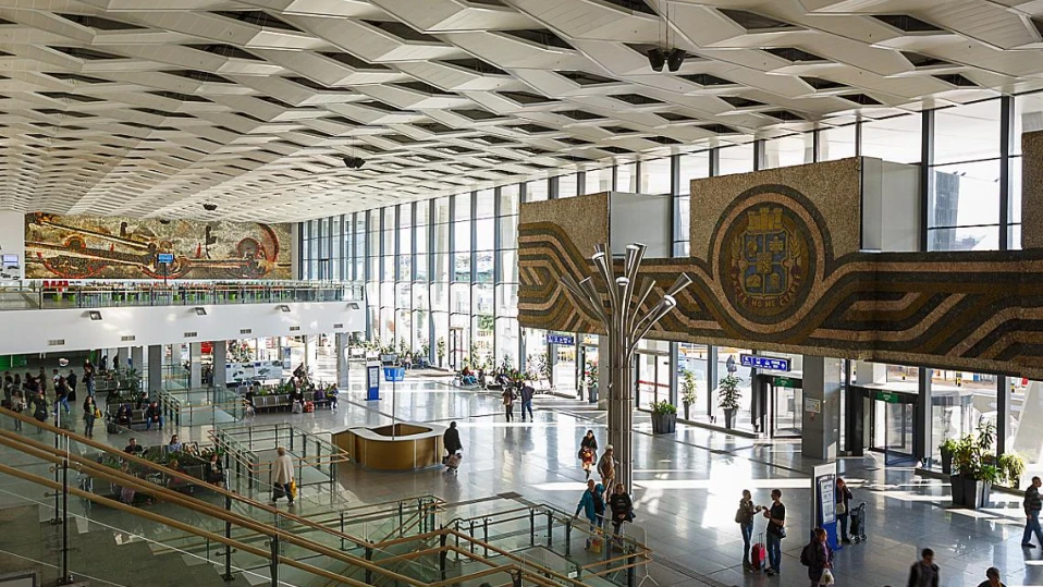 БДЖ с допълнителни мерки за нормализиране на движението на влаковете през Централна гара в София