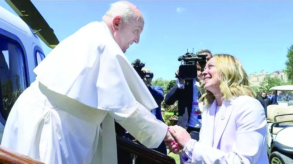 Папа Франциск съветва „Г-7“ за изкуствения интелект