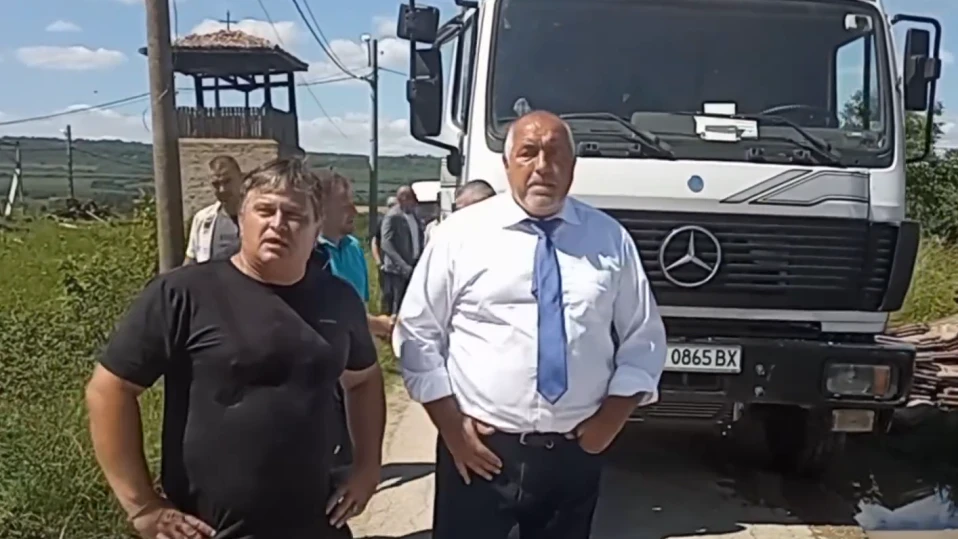 Борисов спешно във Велико Търново след градушката: Надявам се тази седмица да стане ясно дали ще има правителство