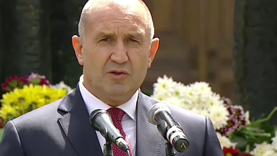 Радев си тръгнал от планирана среща с премиера на Черна гора заради четириминутно закъснение