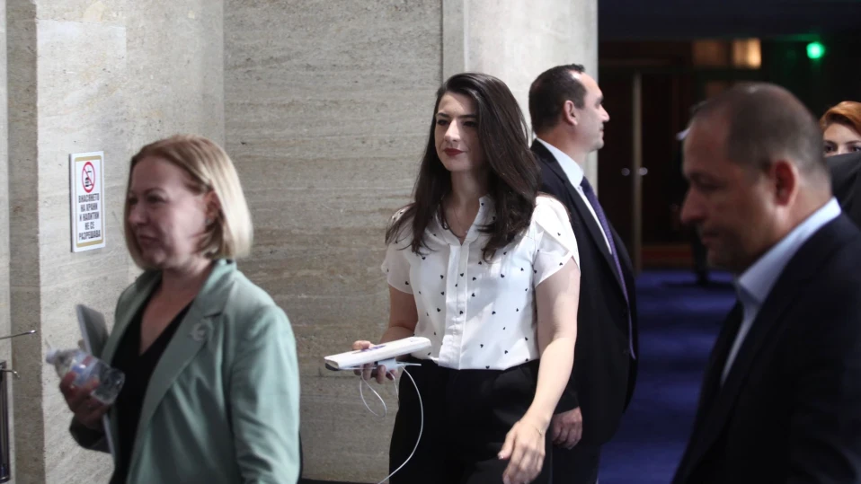 Лена Бориславова: Имаме мнозинство на ИТН, ГЕРБ и ДПС