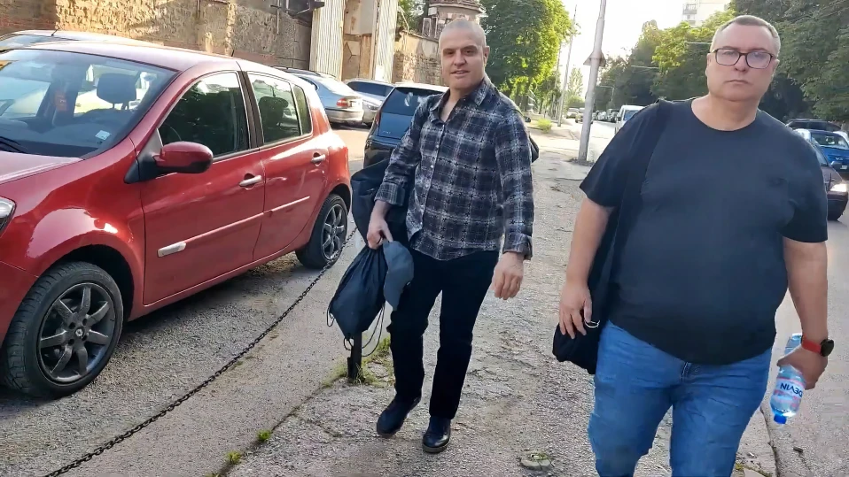 Брендо сам прецени да влезе в затвора