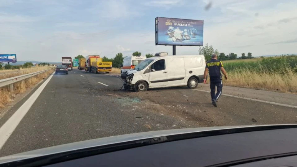 Поредна катастрофа затрудни движението на "Тракия"