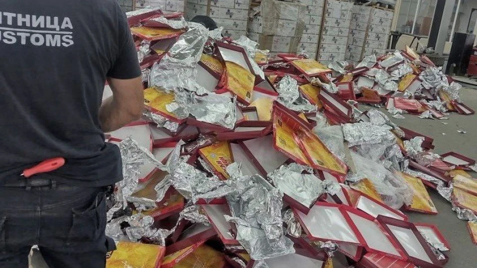 Маскират цигари като баница