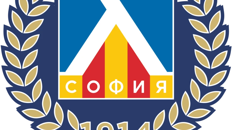 "Левски" пуска феновете на контролата с Черно море