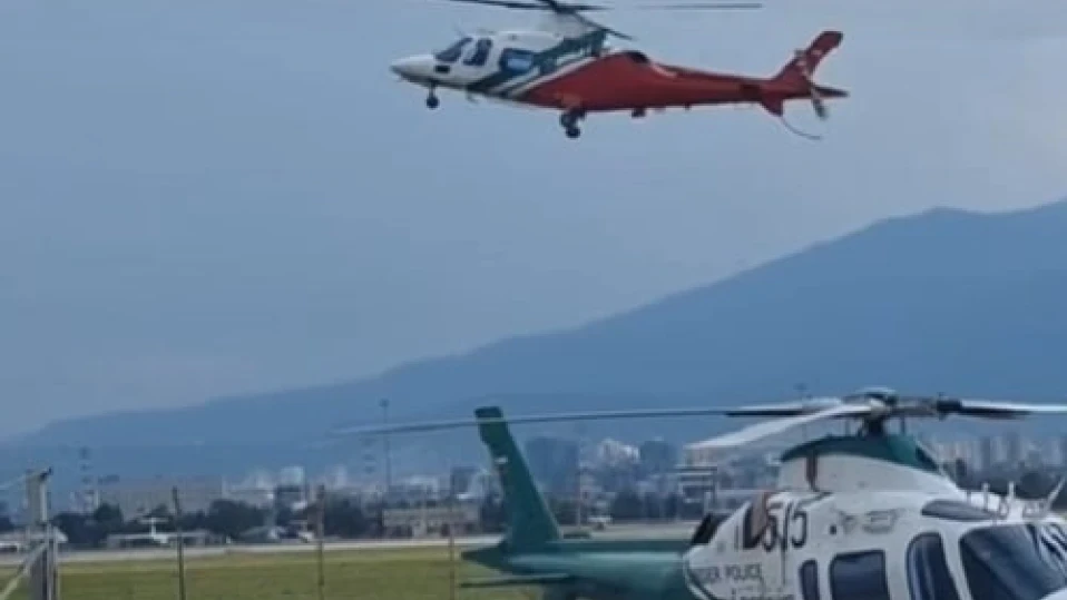 2 хеликоптера прелетяха над София по повод 145 г. от създаването на МВР