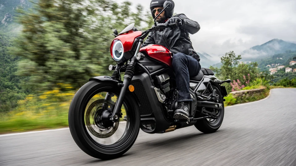 Moto Morini пуска нов 700-кубиков мотоциклет