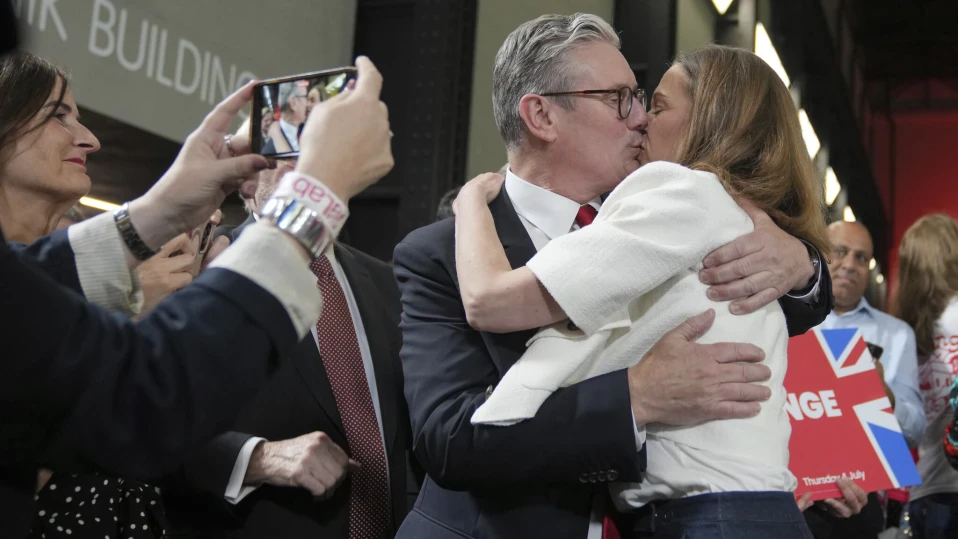 Коя е Виктория - новата първа дама на Великобритания?