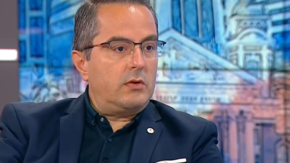 Цончо Ганев, "Възраждане": Водени са неофициални разговори с ПП-ДБ