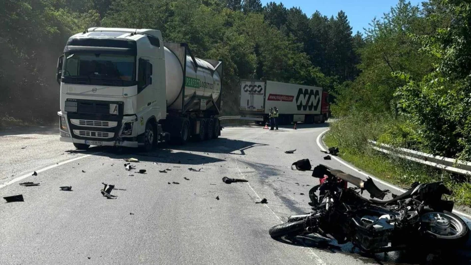 Моторист загина в Ришкия проход