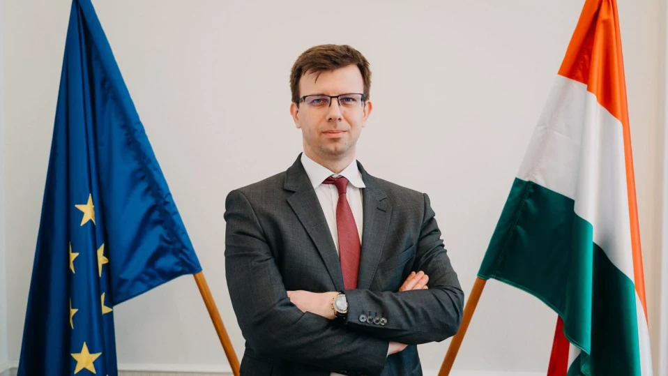 Унгария напълно подкрепя общата позиция на ЕС за войната в Украйна, обяви министър на Орбан