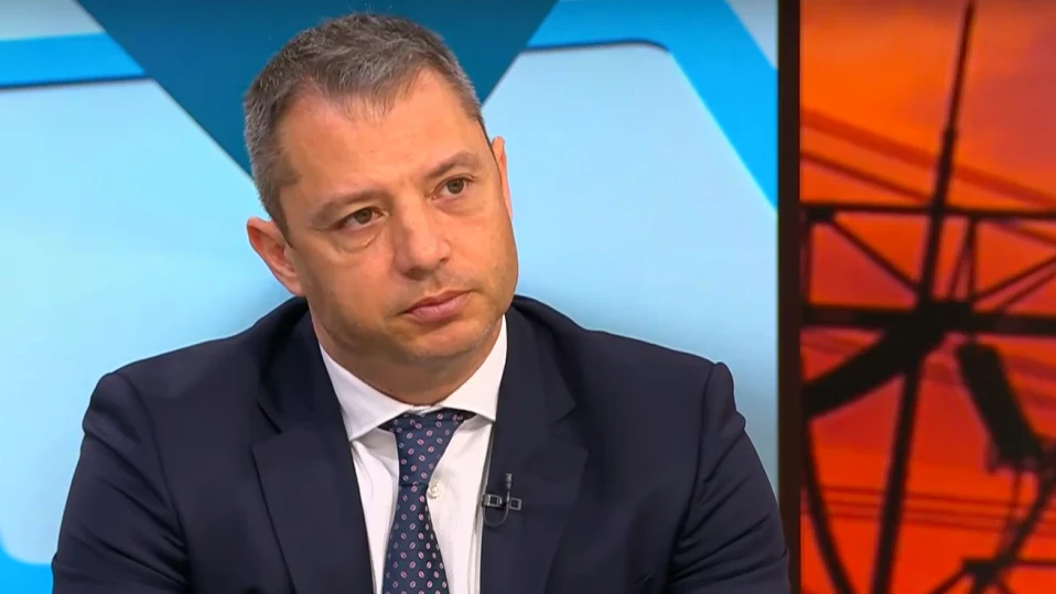 Делян Добрев: Аз лично не бих разговарял с ПП-ДБ
