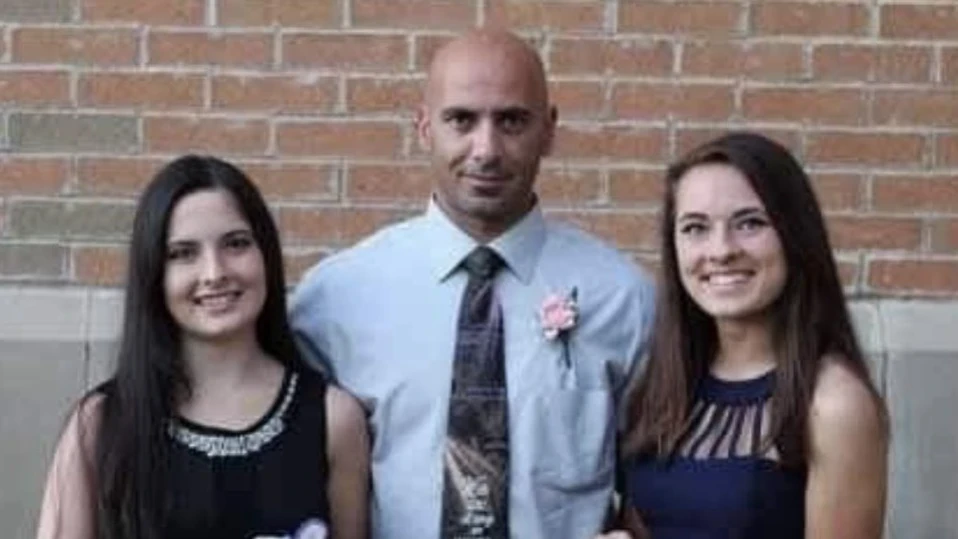 Мъжът, който бе застрелян до Тръмп, се опитвал да защити дъщеря си от куршумите