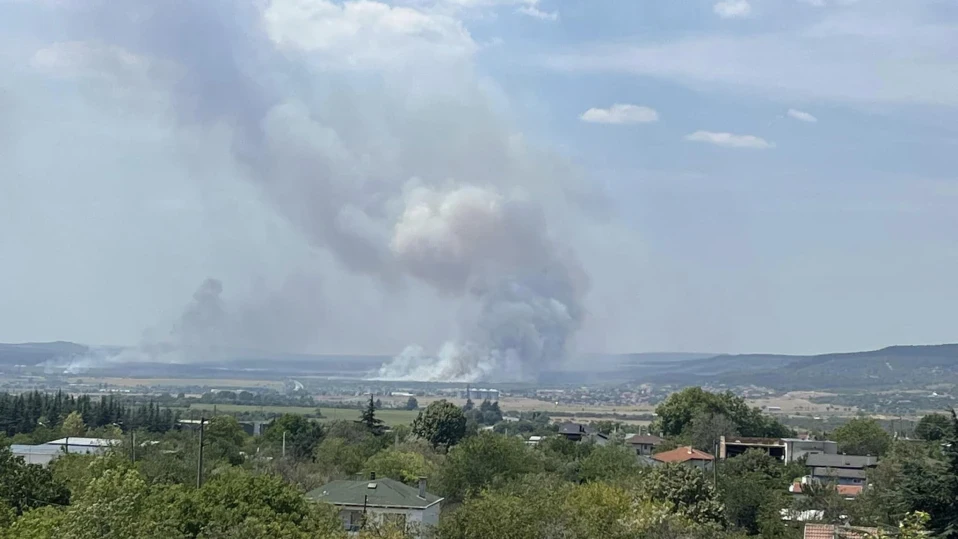Огнена стихия отново затвори автомагистрала „Хемус“ край Варна