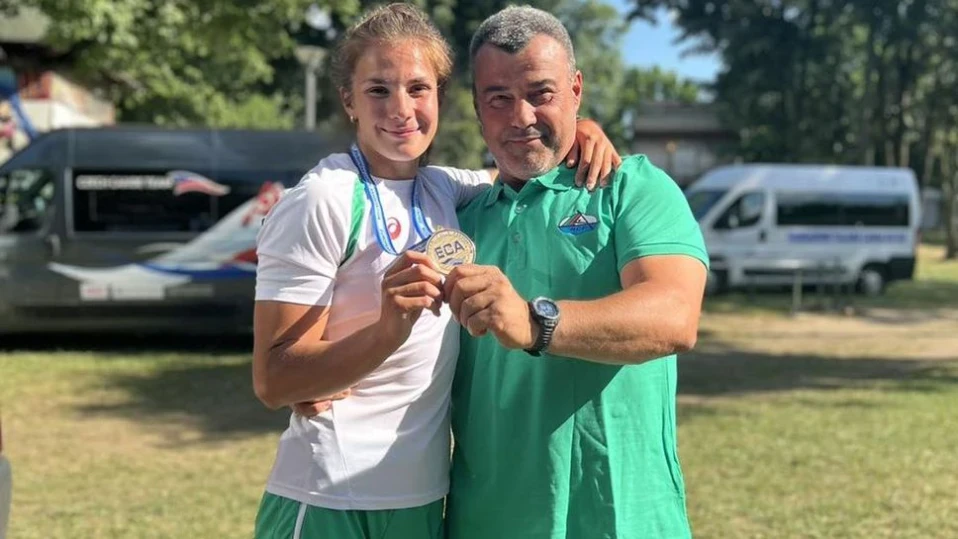 Оправдаха Йоана Георгиева, отива в Париж