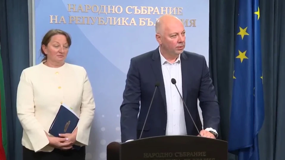 ГЕРБ след срещата с ПП-ДБ: Ще подкрепим антикорупционни политики, но не и втори мандат