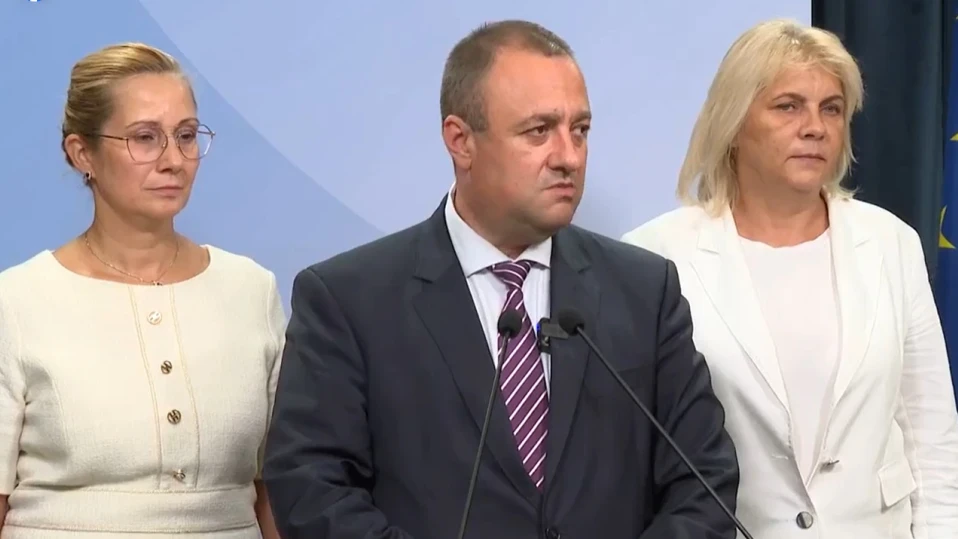 Няма как да подкрепим декларацията на ПП-ДБ в този вариант, заявиха от БСП