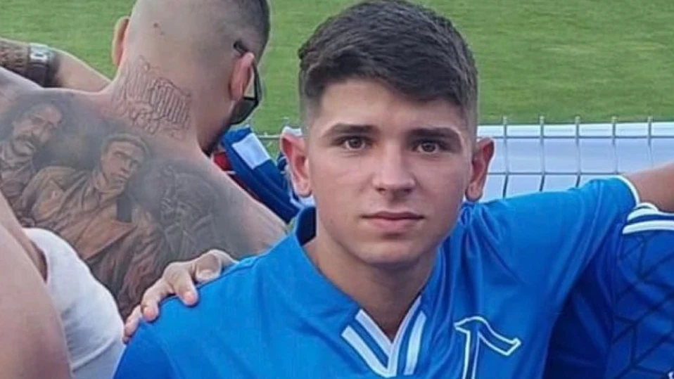 Огнени езици застигат Светльо, докато спасява пчели в Щит